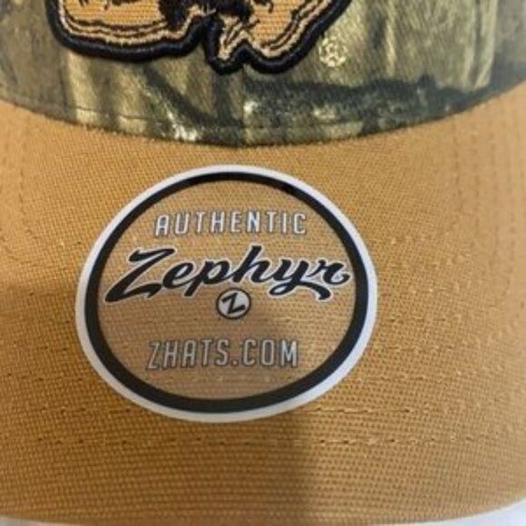 Kansas Hawkeyes Camo Snapback Hat New - Picture 3 of 6